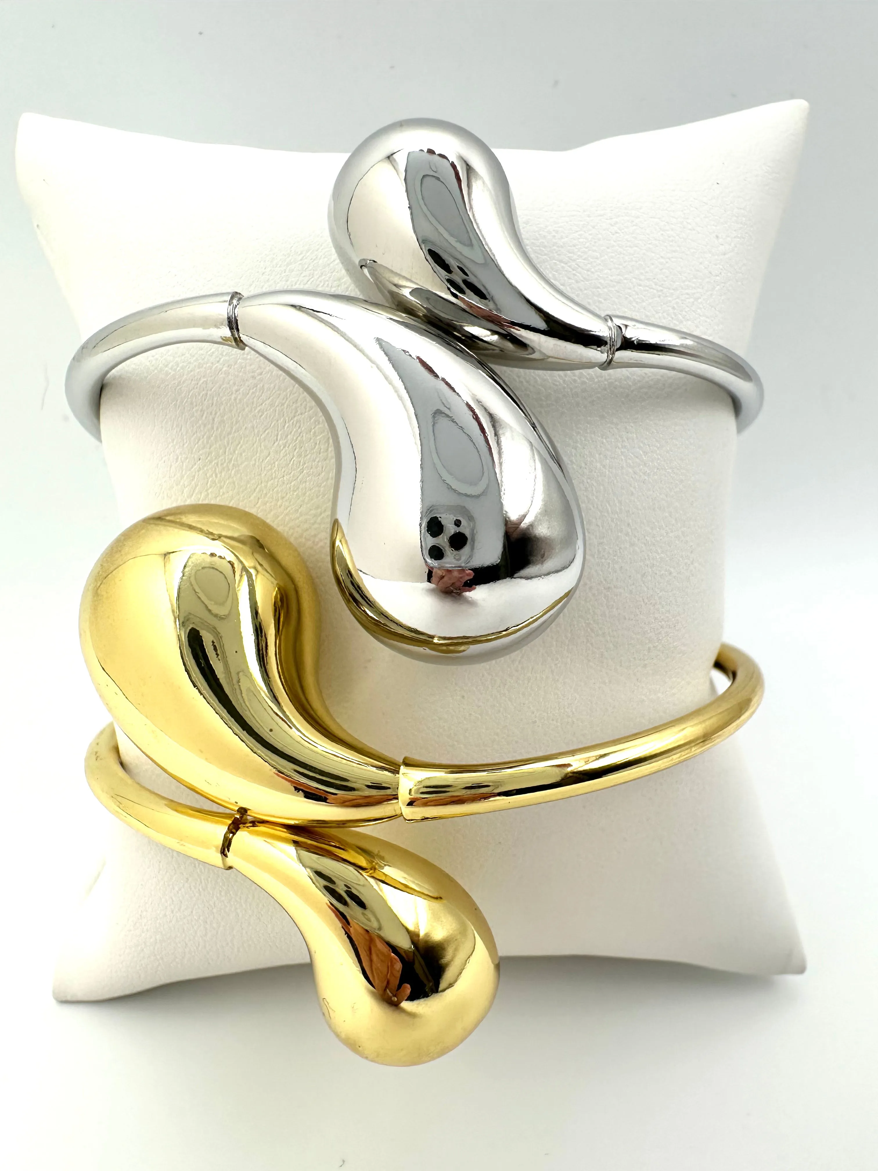 Water Drops Cuff